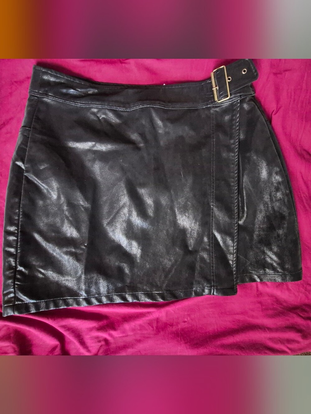 Chelsea & Violet Black Faux Leather Wrap Buckle Mini Skirt Size XL / EUC